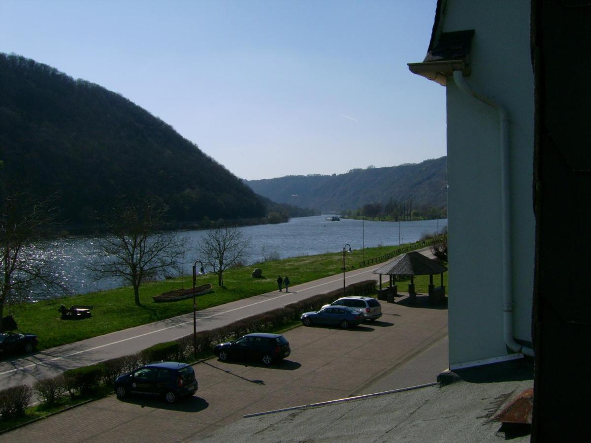 Gasthaus Zur Traube Hatzenport Eksteriør bilde